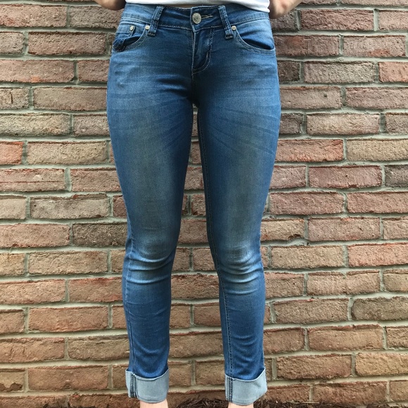 Gogo Star Capri Jeans - Picture 1 of 5